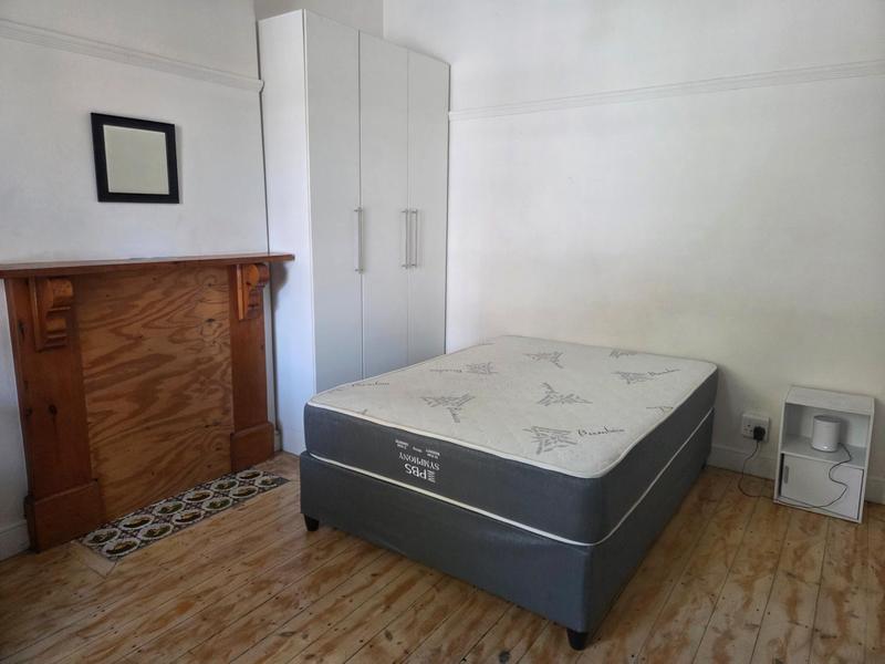 To Let 5 Bedroom Property for Rent in Woodstock Western Cape